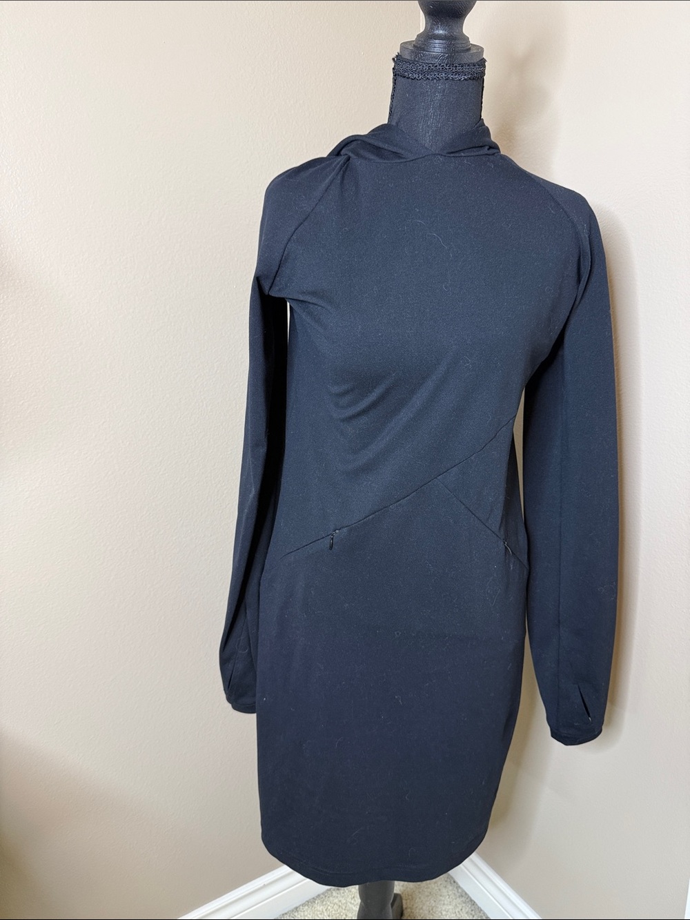 Betabrand Black Long-Sleeve Hooded Sheath Dress
